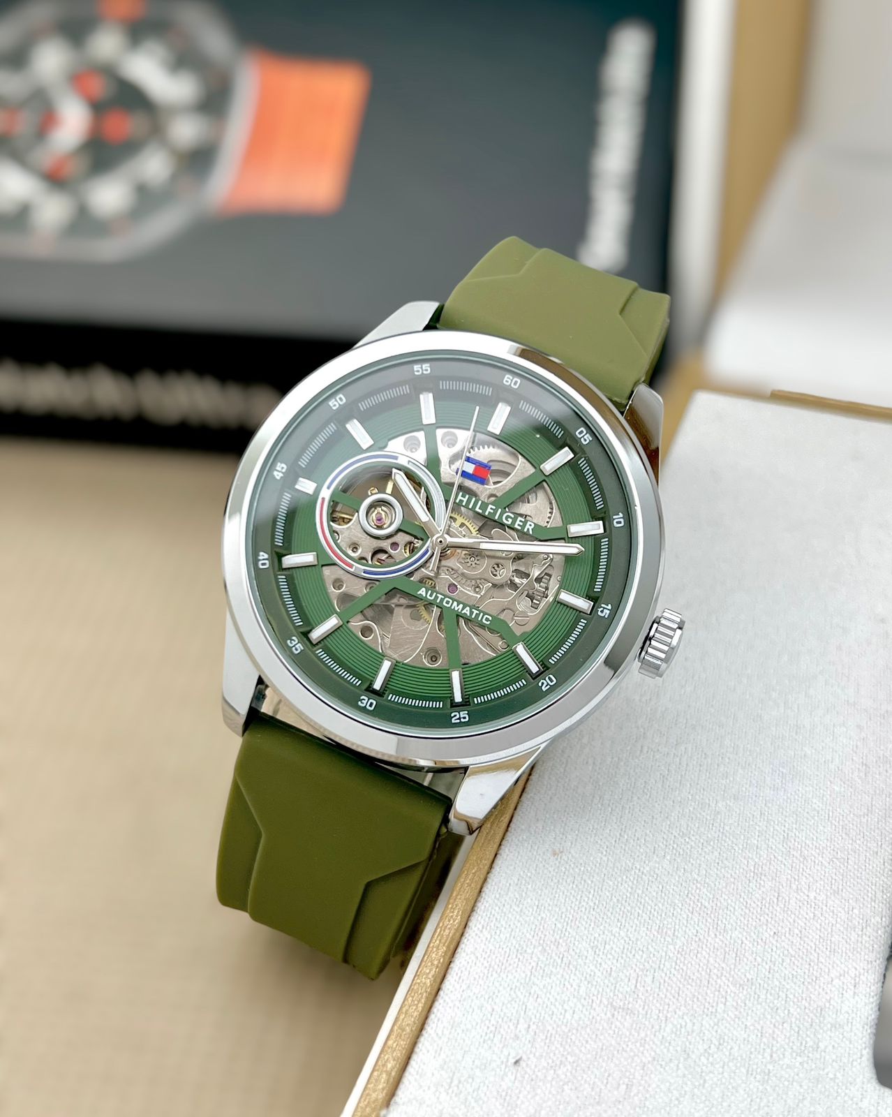 Tommy Hilfiger Modern Automatic