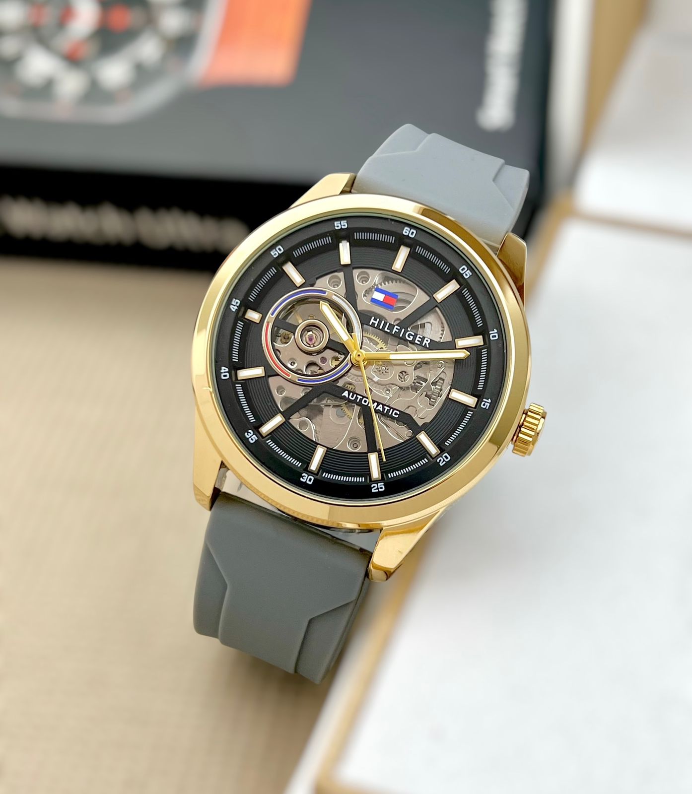 Tommy Hilfiger Modern Automatic